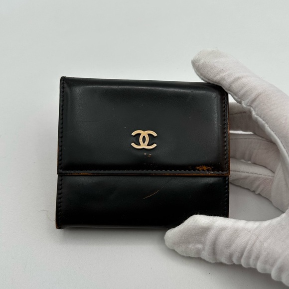 Chanel Leather Multi Pocket Wallet - Picture 1 of 13